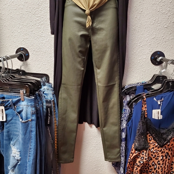 Faux Leather High Waisted Skinny Jeans - Picture 5 of 7